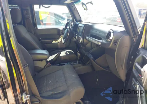 2012 Jeep Wrangler Unlimited Sahara z USA, uszkodzony, nr VIN 1C4BJWEG8CL180829